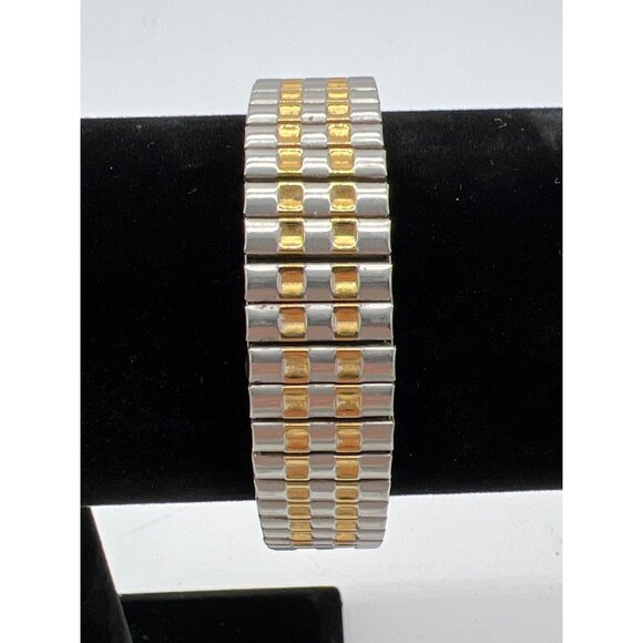 Citizen Quartz Two-Tone Mens Watch GN-4W-S 818187 Water Resist Day/Date Stainles - Picture 2 of 5